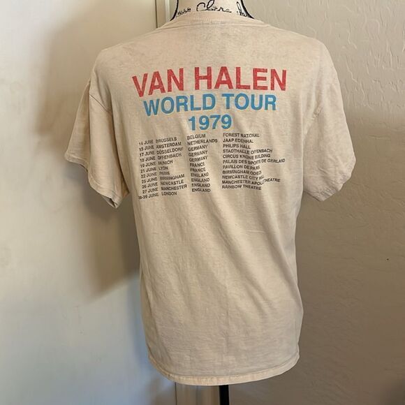 Van Halen Band Musician Tan 1979 Tour Fire Flame Graphic Shirt - Picture 3 of 8